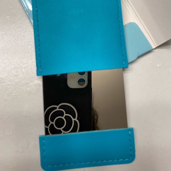 COPY - blue handheld purse mirror 😍 - Picture 3 of 7